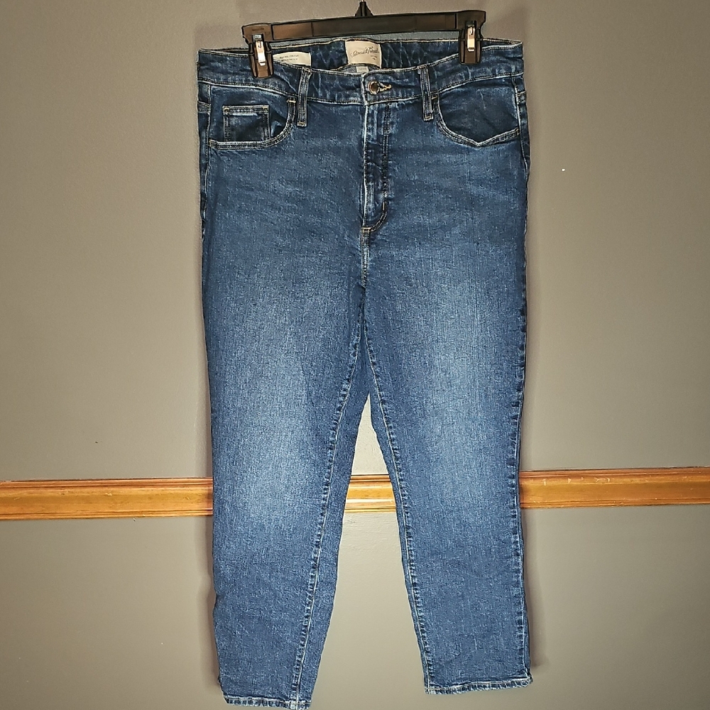 Universal Thread Dark Blue Ankle Jeans